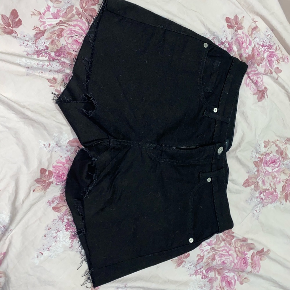 Balck shorts